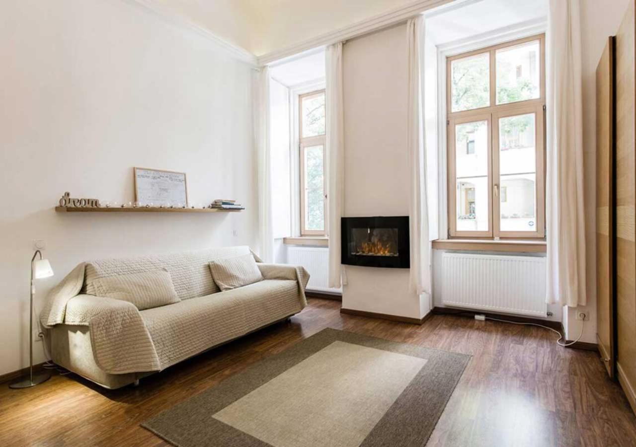 Liszt Studio Budapest Exteriör bild